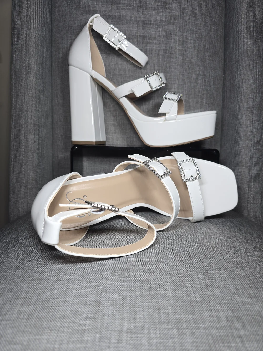 Delicious Shoes “Kebab” White Patent Rhinestone Platform Heels – NIB